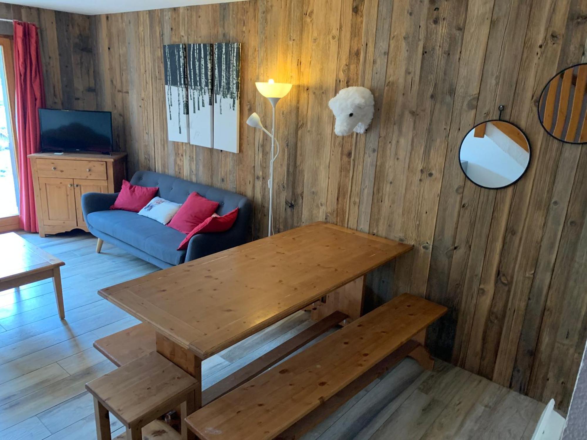 Home Vars فارْ المظهر الخارجي الصورة